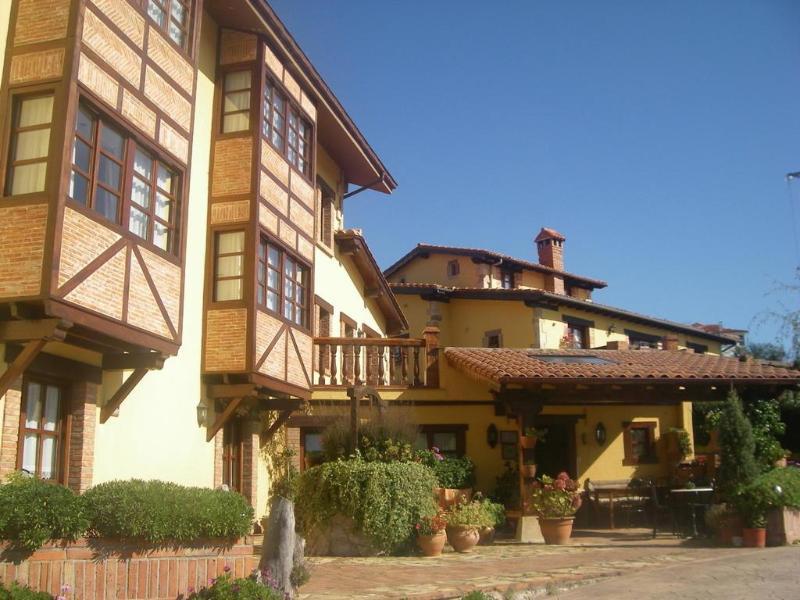 La Solana Montanesa Hotel Comillas Eksteriør billede